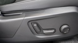 2024 (74) VOLVO XC40 2.0 B3P Plus Black Edition 5dr Auto 4660704