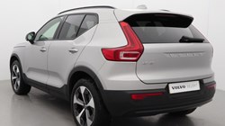 2023 (23) VOLVO XC40 2.0 B4P Ultimate Dark 5dr Auto 4941179