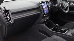 2023 (23) VOLVO XC40 2.0 B4P Ultimate Dark 5dr Auto 4667520