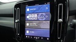 2023 (23) VOLVO XC40 2.0 B4P Ultimate Dark 5dr Auto 4667534