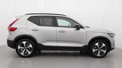 2023 (23) VOLVO XC40 2.0 B4P Ultimate Dark 5dr Auto 4667503