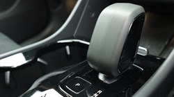 2023 (23) VOLVO XC40 2.0 B4P Ultimate Dark 5dr Auto 4849914