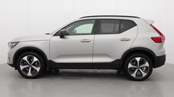 2023 (23) VOLVO XC40 2.0 B4P Ultimate Dark 5dr Auto 4667502