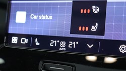 2023 (23) VOLVO XC40 2.0 B4P Ultimate Dark 5dr Auto 4667538