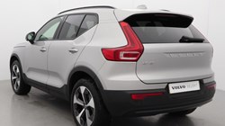 2023 (23) VOLVO XC40 2.0 B4P Ultimate Dark 5dr Auto 4667504