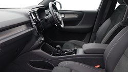 2023 (23) VOLVO XC40 2.0 B4P Ultimate Dark 5dr Auto 4667506