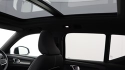 2023 (23) VOLVO XC40 2.0 B4P Ultimate Dark 5dr Auto 4667528