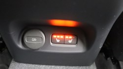 2023 (23) VOLVO XC40 2.0 B4P Ultimate Dark 5dr Auto 4667525