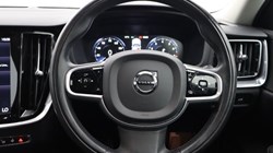 2019 (19) VOLVO V60 2.0 T5 Momentum Pro 5dr Auto 4662613