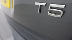 2019 (19) VOLVO V60 2.0 T5 Momentum Pro 5dr Auto 4662634