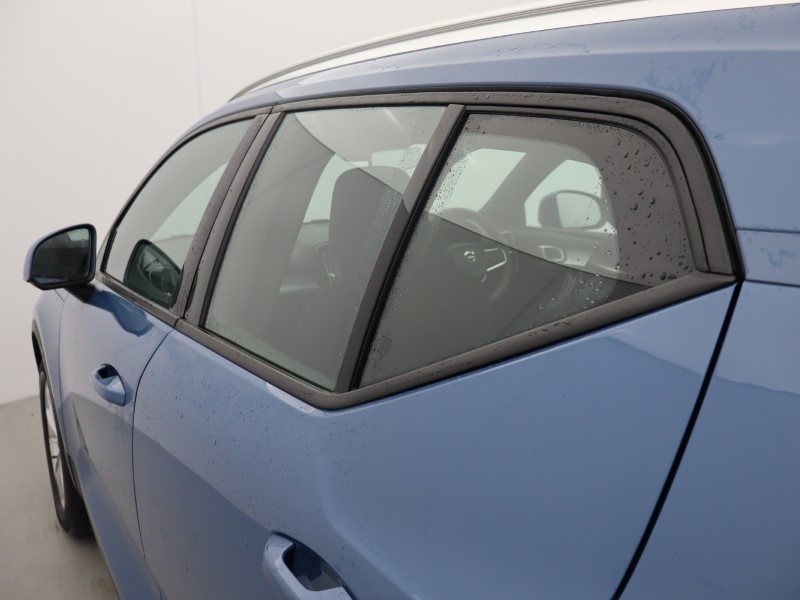 2023 (73) VOLVO XC40 2.0 B3P Core 5dr Auto 4669125