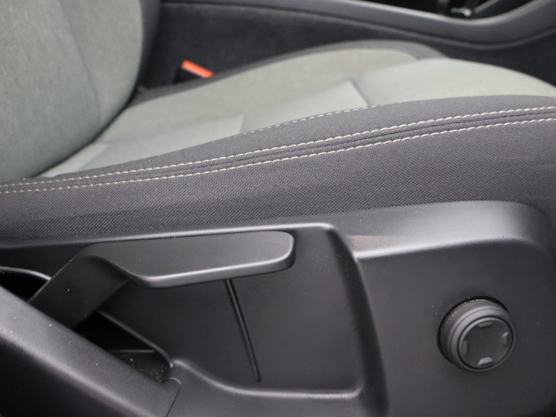 2023 (73) VOLVO XC40 2.0 B3P Core 5dr Auto 4669092