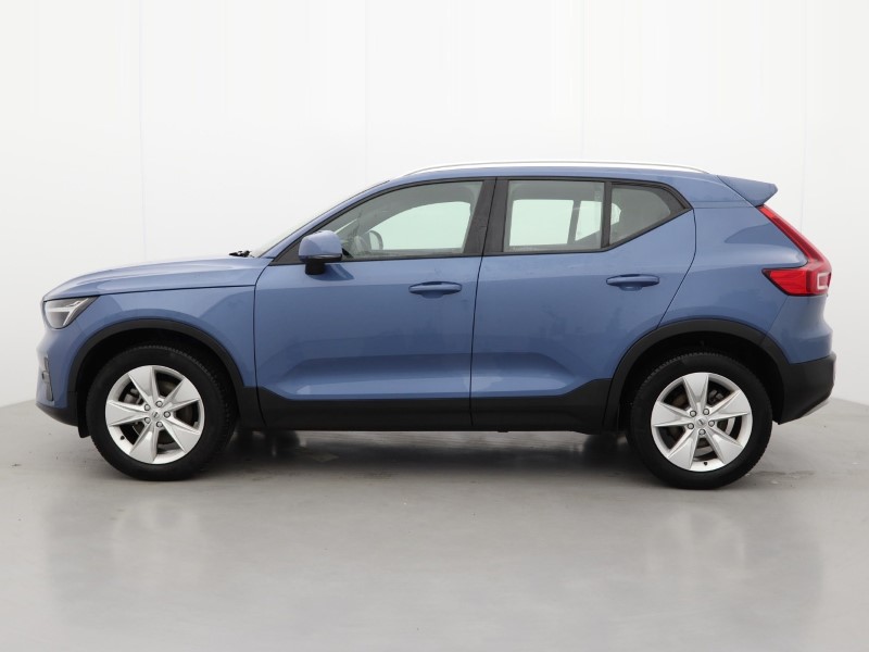 2023 (73) VOLVO XC40 2.0 B3P Core 5dr Auto 4669078