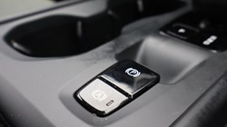2023 (73) VOLVO XC40 2.0 B3P Core 5dr Auto 4669113
