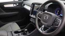 2023 (73) VOLVO XC40 2.0 B3P Core 5dr Auto 4669091