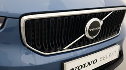 2023 (73) VOLVO XC40 2.0 B3P Core 5dr Auto 4669116