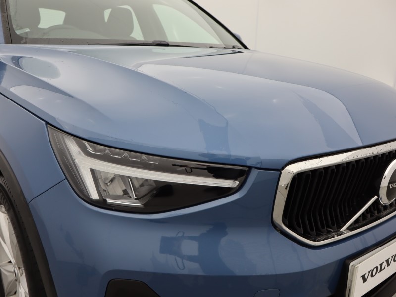 2023 (73) VOLVO XC40 2.0 B3P Core 5dr Auto 4669115