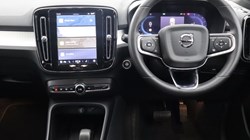 2023 (73) VOLVO XC40 2.0 B3P Core 5dr Auto 4669101