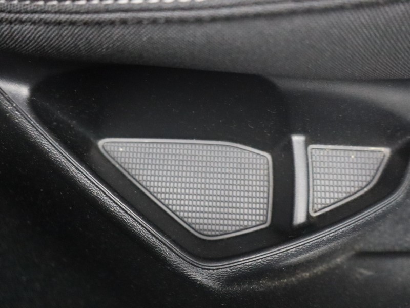 2023 (73) VOLVO XC40 2.0 B3P Core 5dr Auto 4669097