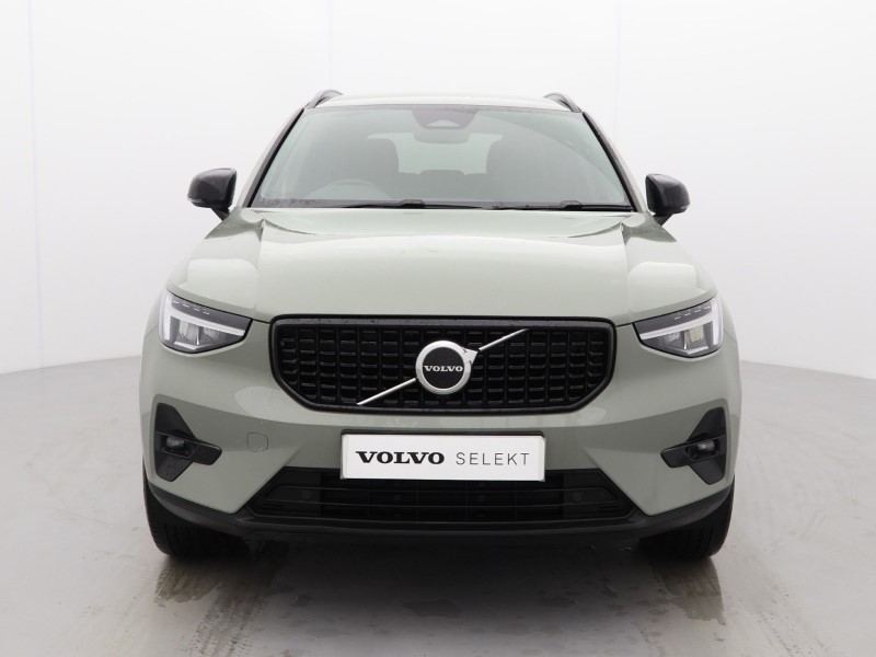 2025 (74) VOLVO XC40 2.0 B4P Plus Dark 5dr Auto*VAT QUALIFYING* 4727994