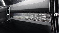 2025 (74) VOLVO XC40 2.0 B4P Plus Dark 5dr Auto*VAT QUALIFYING* 4728037