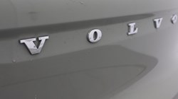 2025 (74) VOLVO XC40 2.0 B4P Plus Dark 5dr Auto*VAT QUALIFYING* 4728044