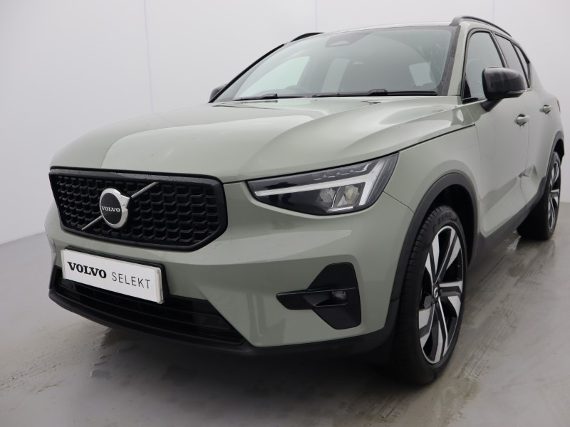 2025 (74) VOLVO XC40 2.0 B4P Plus Dark 5dr Auto*VAT QUALIFYING* 4728040