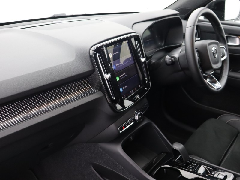 2025 (74) VOLVO XC40 2.0 B4P Plus Dark 5dr Auto*VAT QUALIFYING* 4728017