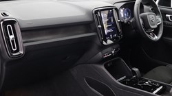 2023 (23) VOLVO XC40 1.5 T5 Recharge PHEV Ultimate Dark 5dr Auto 4684914