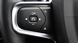 2023 (23) VOLVO XC40 1.5 T5 Recharge PHEV Ultimate Dark 5dr Auto 4684923