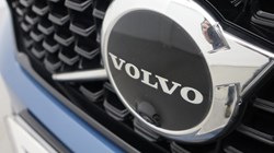 2023 (23) VOLVO XC40 1.5 T5 Recharge PHEV Ultimate Dark 5dr Auto 4684941