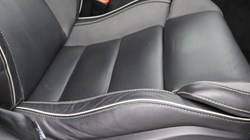 2025 (25) VOLVO XC60 2.0 B5P Plus Dark 5dr AWD Geartronic 4708402