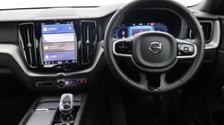 2025 (25) VOLVO XC60 2.0 B5P Plus Dark 5dr AWD Geartronic 4708412