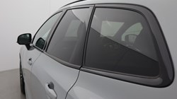 2025 (25) VOLVO XC60 2.0 B5P Plus Dark 5dr AWD Geartronic 4708439