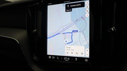 2025 (25) VOLVO XC60 2.0 B5P Plus Dark 5dr AWD Geartronic 4708418