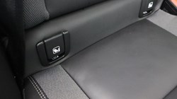 2025 (25) VOLVO XC60 2.0 B5P Plus Dark 5dr AWD Geartronic 4708408