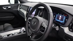 2025 (25) VOLVO XC60 2.0 B5P Plus Dark 5dr AWD Geartronic 4708400