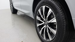 2025 (25) VOLVO XC60 2.0 B5P Plus Dark 5dr AWD Geartronic 4708441