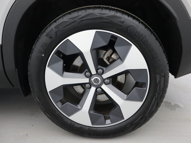 2025 (25) VOLVO XC40 2.0 B4P Plus Dark 5dr Auto*VAT QUALIFYING* 4702800