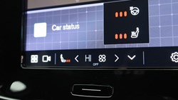 2025 (25) VOLVO XC40 2.0 B4P Plus Dark 5dr Auto 4702783