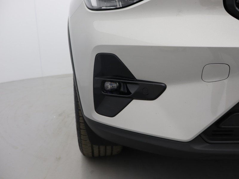 2025 (25) VOLVO XC40 2.0 B4P Plus Dark 5dr Auto*VAT QUALIFYING* 4702791