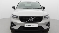 2025 (25) VOLVO XC40 2.0 B4P Plus Dark 5dr Auto 4702747