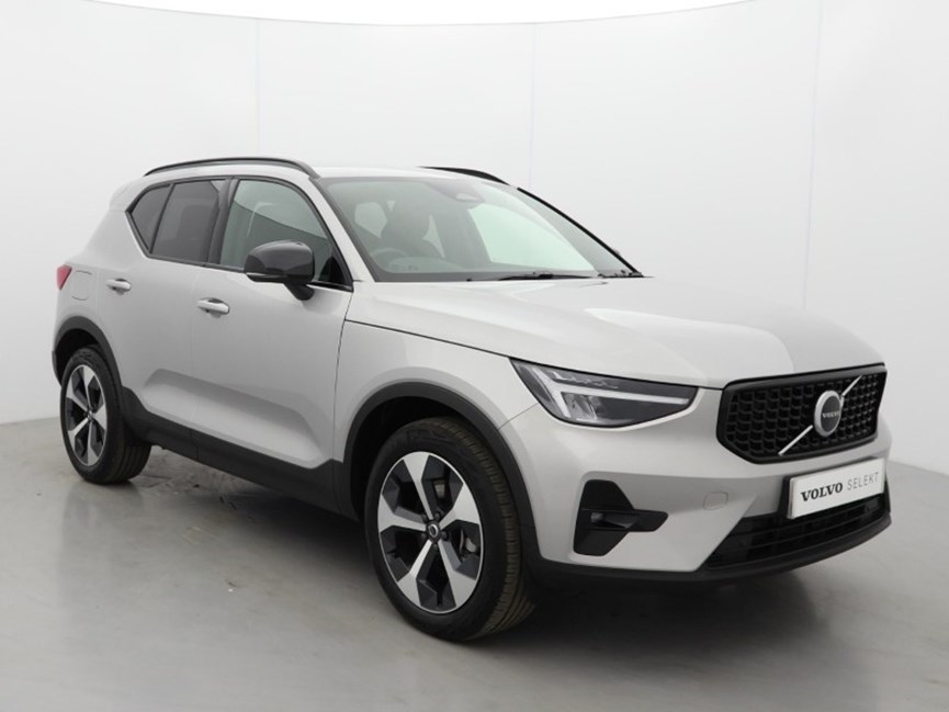 2025 (25) VOLVO XC40 2.0 B4P Plus Dark 5dr Auto