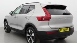 2025 (25) VOLVO XC40 2.0 B4P Plus Dark 5dr Auto 4702752