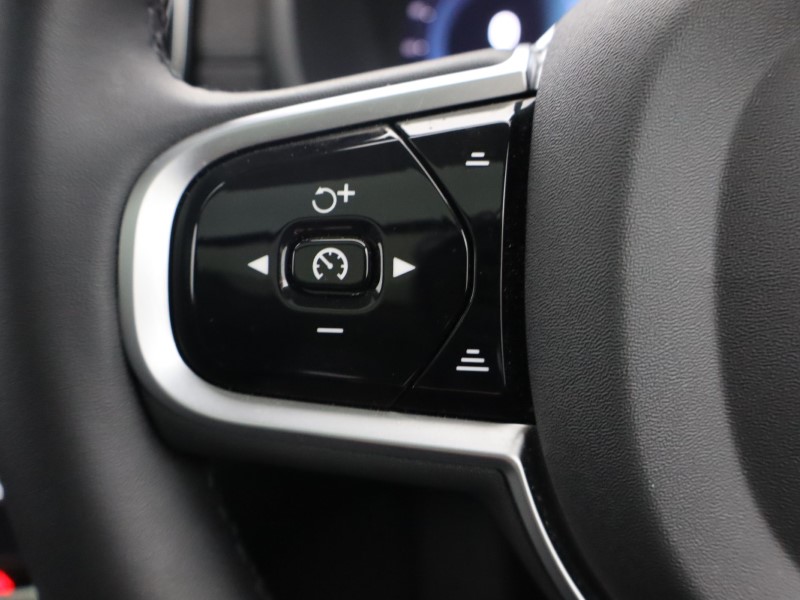 2025 (25) VOLVO XC90 2.0 T8 PHEV Ultra Dark 5dr AWD Geartronic *VAT QUALIFYING* 4701881