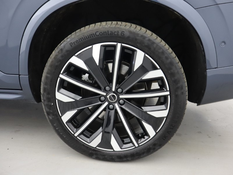 2025 (25) VOLVO XC90 2.0 T8 PHEV Ultra Dark 5dr AWD Geartronic *VAT QUALIFYING* 4701855