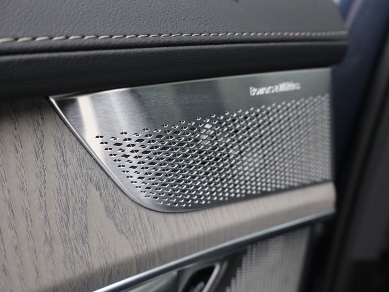 2025 (25) VOLVO XC90 2.0 T8 PHEV Ultra Dark 5dr AWD Geartronic *VAT QUALIFYING* 4701873