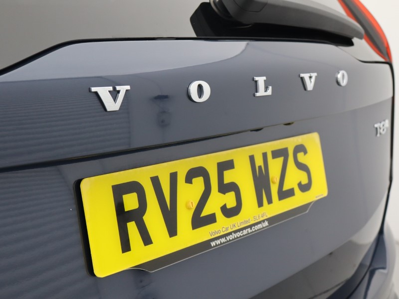 2025 (25) VOLVO XC90 2.0 T8 PHEV Ultra Dark 5dr AWD Geartronic *VAT QUALIFYING* 4701901