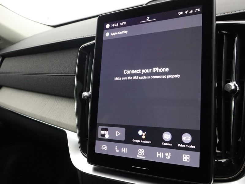 2025 (25) VOLVO XC90 2.0 T8 PHEV Ultra Dark 5dr AWD Geartronic *VAT QUALIFYING* 4701887