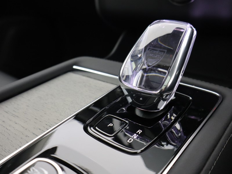 2025 (25) VOLVO XC90 2.0 T8 PHEV Ultra Dark 5dr AWD Geartronic *VAT QUALIFYING* 4701891